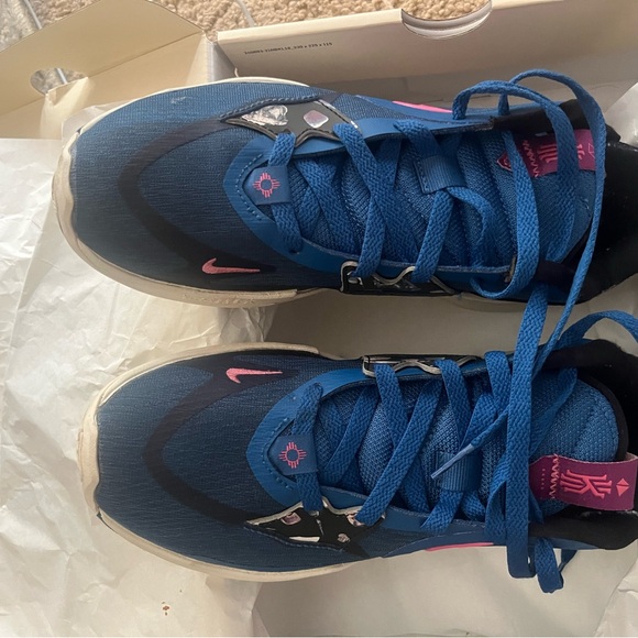 Kyrie 5 low - Picture 3 of 4